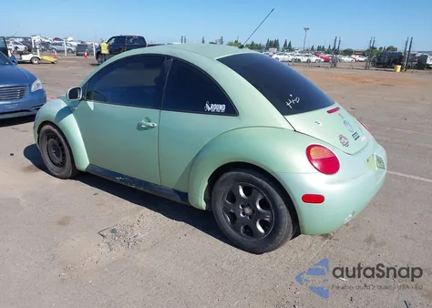 2002 Volkswagen New Beetle Gls z USA, uszkodzony, nr VIN 3VWCK21C02M440356
